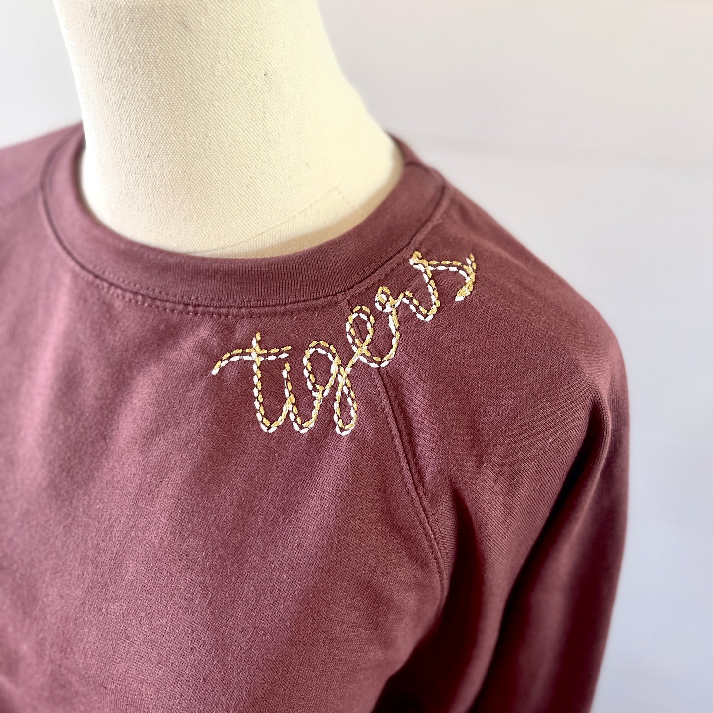 Embroidered Collar Sweatshirt