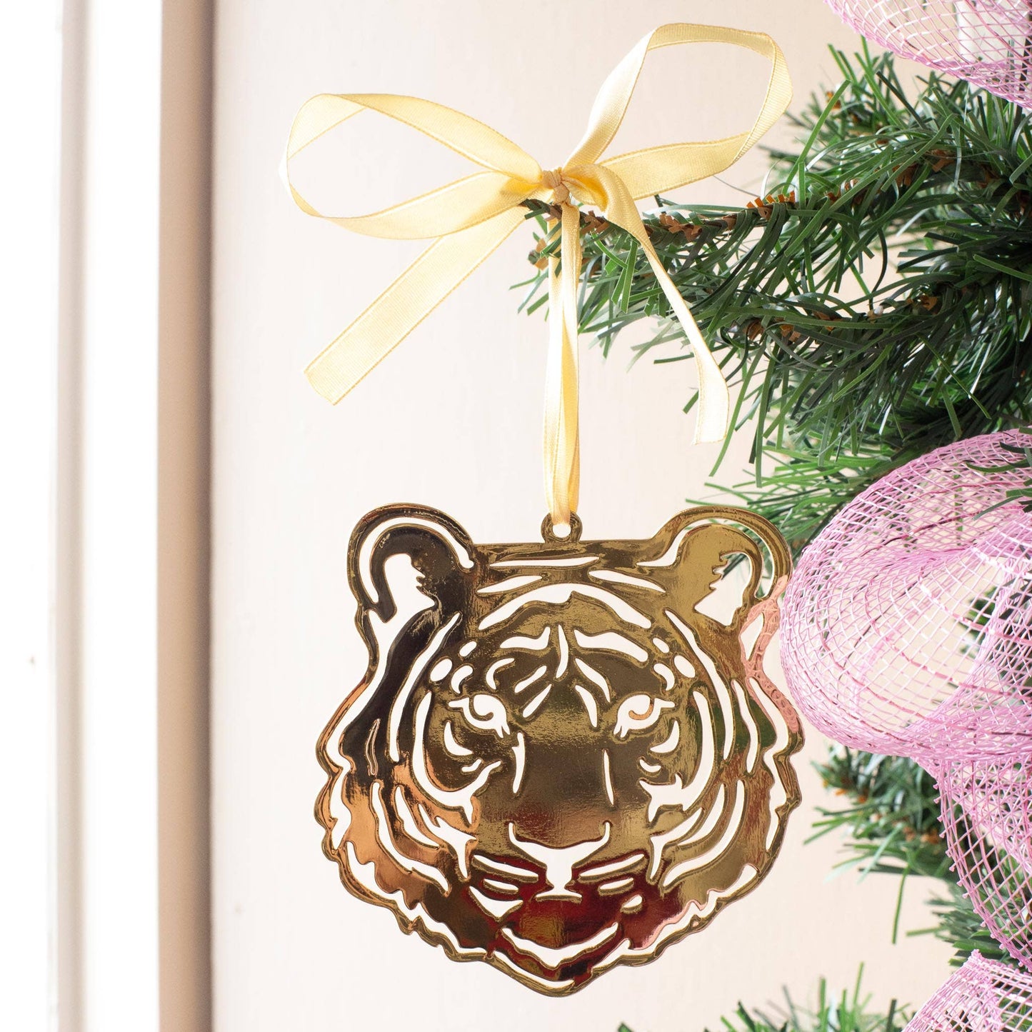 Tiger Face Ornament   Gold   4"