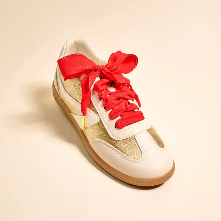 The Darling Effect Step It Up Frilly Red Shoelaces